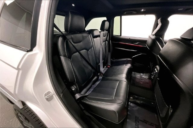 2023 Jeep Grand Cherokee Overland Panoramic Roof-4X4-Adaptive Cruise