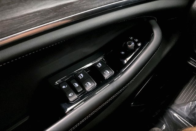 2023 Jeep Grand Cherokee Overland Panoramic Roof-4X4-Adaptive Cruise