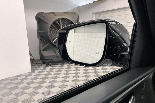 2023 Jeep Grand Cherokee Overland Panoramic Roof-4X4-Adaptive Cruise