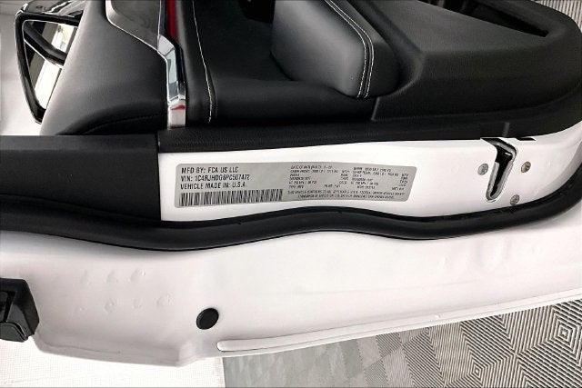 2023 Jeep Grand Cherokee Overland Panoramic Roof-4X4-Adaptive Cruise