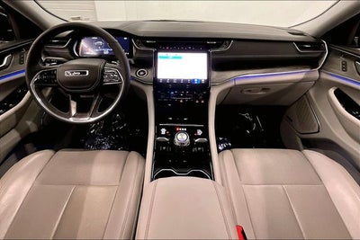 2023 Jeep Grand Cherokee Overland 4x4-Pano Roof-Htd/Cooled Massaging Leather