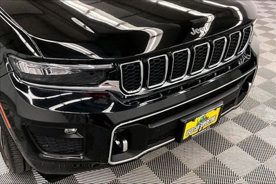 2023 Jeep Grand Cherokee Overland 4x4-Pano Roof-Htd/Cooled Massaging Leather