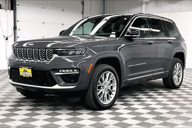 2025 Jeep Grand Cherokee Summit