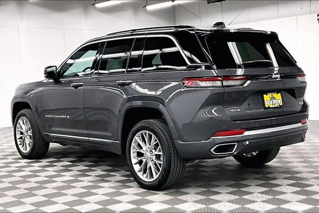 2025 Jeep Grand Cherokee Summit