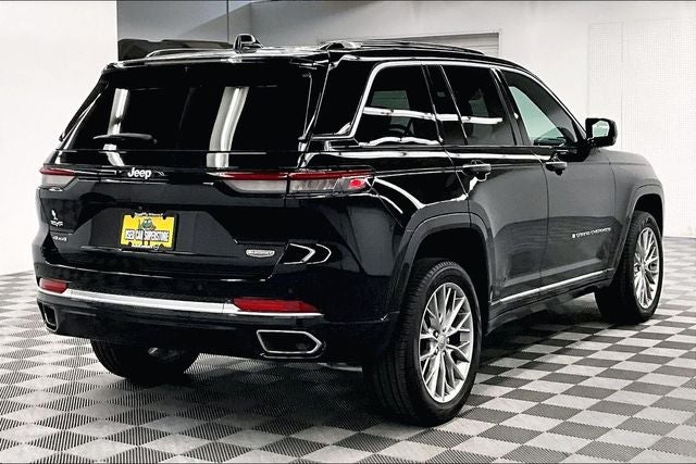 2024 Jeep Grand Cherokee Summit 4x4 - Pano Roof - Htd/Cooled Massaging Seats