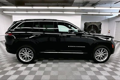 2024 Jeep Grand Cherokee Summit 4x4 - Pano Roof - Htd/Cooled Massaging Seats