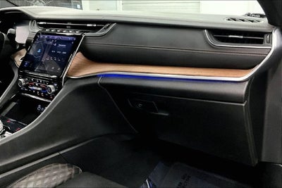 2023 Jeep Grand Cherokee Summit 4x4-Pano Roof-Htd/Cooled Massaging Leather