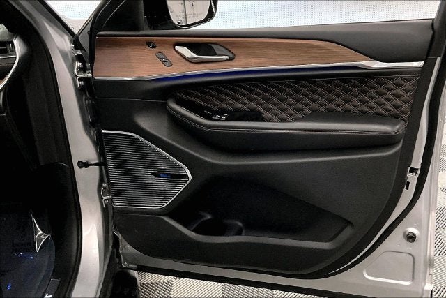 2023 Jeep Grand Cherokee Summit 4x4-Pano Roof-Htd/Cooled Massaging Leather