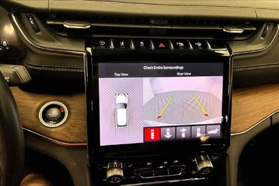 2023 Jeep Grand Cherokee Summit 4x4-Pano Roof-Htd/Cooled Massaging Leather