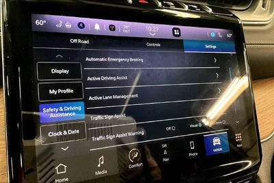 2023 Jeep Grand Cherokee Summit 4x4-Pano Roof-Htd/Cooled Massaging Leather