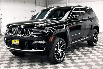2023 Jeep Grand Cherokee Summit Reserve 4x4-Pano Roof-Htd/Cooled Massaging Leather