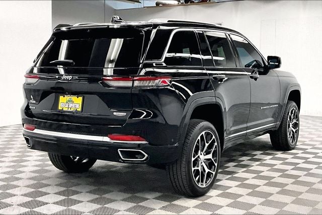 2023 Jeep Grand Cherokee Summit Reserve 4x4-Pano Roof-Htd/Cooled Massaging Leather