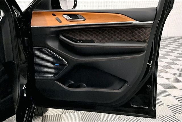 2023 Jeep Grand Cherokee Summit Reserve 4x4-Pano Roof-Htd/Cooled Massaging Leather