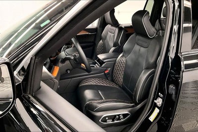2023 Jeep Grand Cherokee Summit Reserve 4x4-Pano Roof-Htd/Cooled Massaging Leather