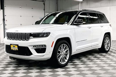 2024 Jeep Grand Cherokee Summit 4x4 - Pano Roof - Htd/Cooled Massaging Leather