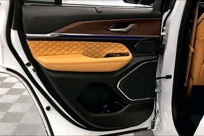 2024 Jeep Grand Cherokee Summit 4x4 - Pano Roof - Htd/Cooled Massaging Leather
