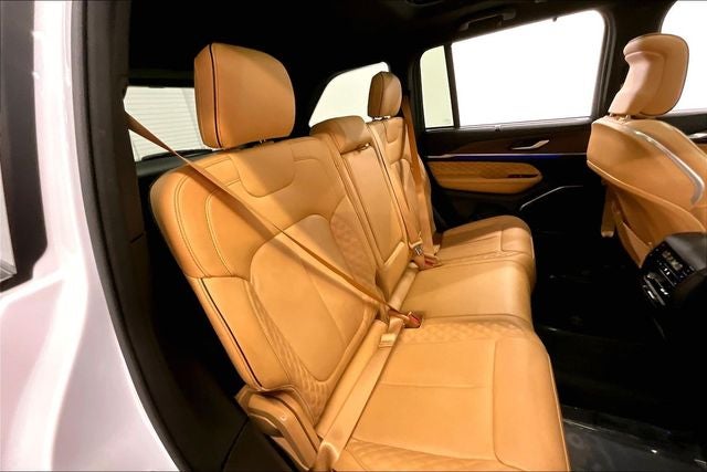 2024 Jeep Grand Cherokee Summit 4x4 - Pano Roof - Htd/Cooled Massaging Leather