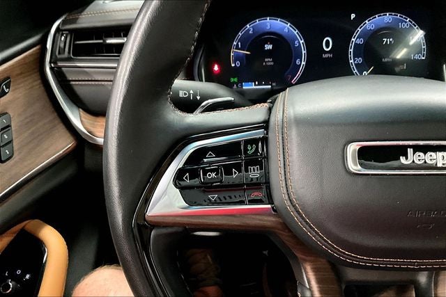 2024 Jeep Grand Cherokee Summit 4x4 - Pano Roof - Htd/Cooled Massaging Leather