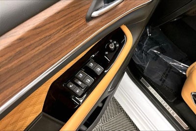 2024 Jeep Grand Cherokee Summit 4x4 - Pano Roof - Htd/Cooled Massaging Leather