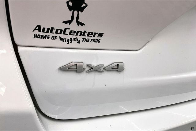 2024 Jeep Grand Cherokee Summit 4x4 - Pano Roof - Htd/Cooled Massaging Leather