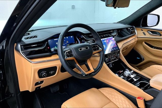 2024 Jeep Grand Cherokee Summit Reserve 4x4-Pano Roof-Htd/Cooled Massaging Leather