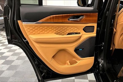 2024 Jeep Grand Cherokee Summit Reserve 4x4-Pano Roof-Htd/Cooled Massaging Leather