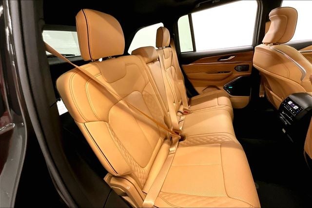 2024 Jeep Grand Cherokee Summit Reserve 4x4-Pano Roof-Htd/Cooled Massaging Leather