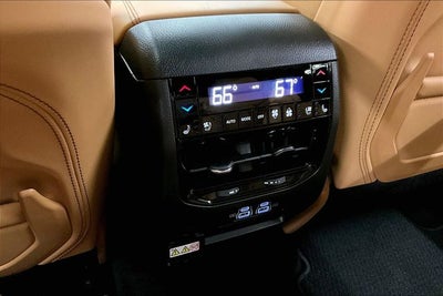 2024 Jeep Grand Cherokee Summit Reserve 4x4-Pano Roof-Htd/Cooled Massaging Leather