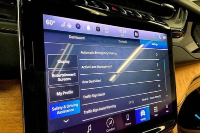 2024 Jeep Grand Cherokee Summit Reserve 4x4-Pano Roof-Htd/Cooled Massaging Leather