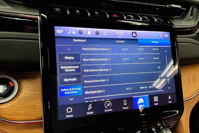 2024 Jeep Grand Cherokee Summit Reserve 4x4-Pano Roof-Htd/Cooled Massaging Leather