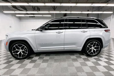 2022 Jeep Grand Cherokee Summit Reserve 4x4-Pano Roof-Htd/Cooled Massaging Leather