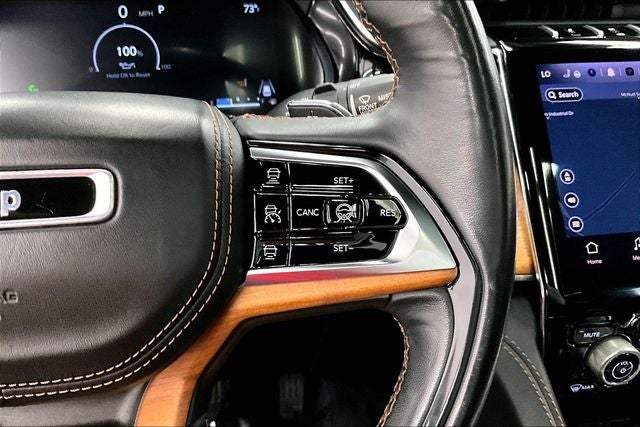 2022 Jeep Grand Cherokee Summit Reserve 4x4-Pano Roof-Htd/Cooled Massaging Leather