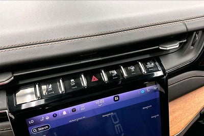 2022 Jeep Grand Cherokee Summit Reserve 4x4-Pano Roof-Htd/Cooled Massaging Leather
