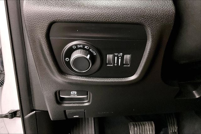2023 Jeep Grand Cherokee L Altitude 4x4-Sunroof-Adaptive Cruise-Htd Seats