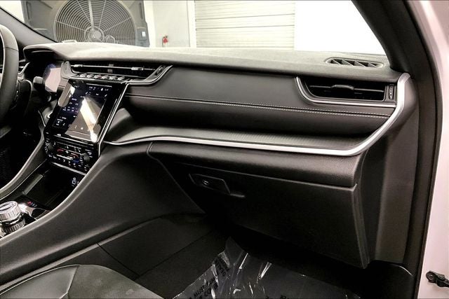 2025 Jeep Grand Cherokee L Altitude X 4x4-Sunroof-Adaptive Cruise-Htd Seats