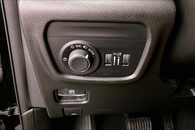 2023 Jeep Grand Cherokee L Altitude 4x4-Sunroof-Adaptive Cruise-Htd Seats