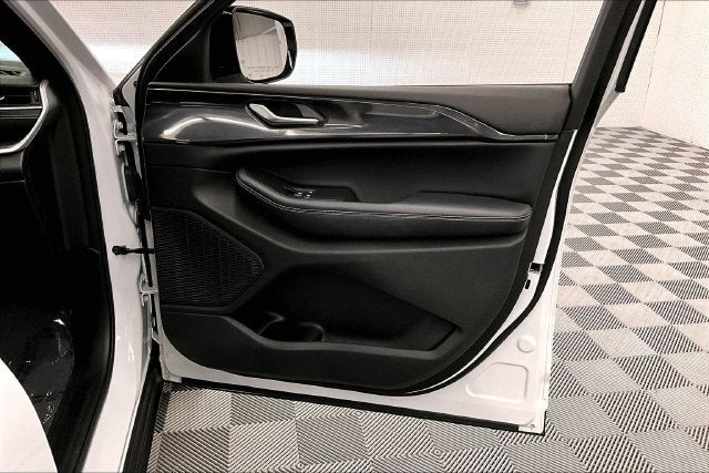 2023 Jeep Grand Cherokee L Altitude 4X4-Sunroof-Adaptive Cruise