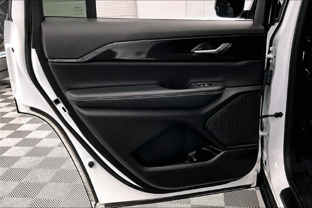 2023 Jeep Grand Cherokee L Altitude 4X4-Sunroof-Adaptive Cruise