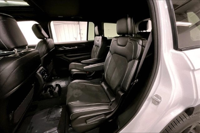 2023 Jeep Grand Cherokee L Altitude 4X4-Sunroof-Adaptive Cruise