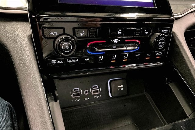 2023 Jeep Grand Cherokee L Altitude 4X4-Sunroof-Adaptive Cruise