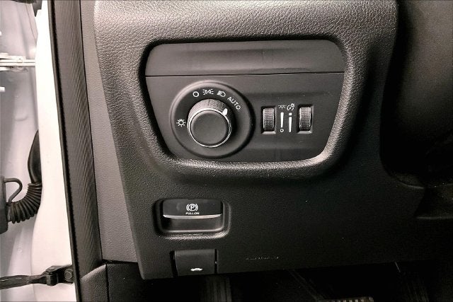 2023 Jeep Grand Cherokee L Altitude 4X4-Sunroof-Adaptive Cruise