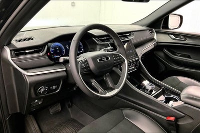 2025 Jeep Grand Cherokee L Altitude X 4x4-Sunroof-Adaptive Cruise-Htd Seats
