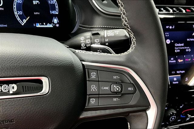 2025 Jeep Grand Cherokee L Altitude X 4x4-Sunroof-Adaptive Cruise-Htd Seats