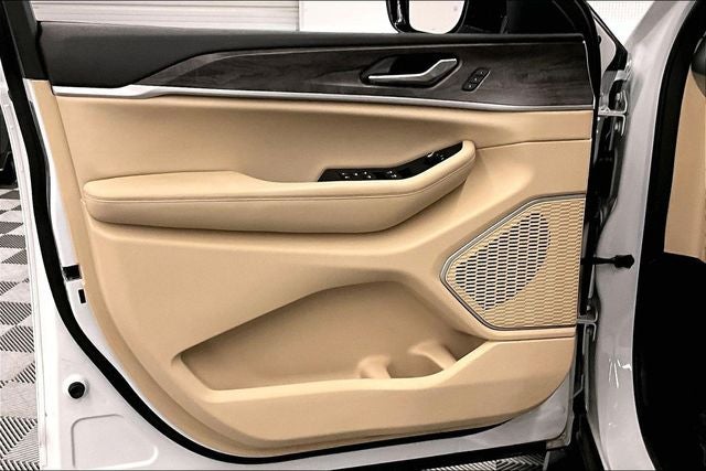 2022 Jeep Grand Cherokee L Limited 4x4 - Pano Roof - Adaptive Cruise - Htd Seats