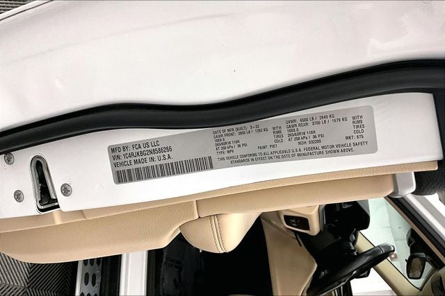 2022 Jeep Grand Cherokee L Limited 4x4 - Pano Roof - Adaptive Cruise - Htd Seats
