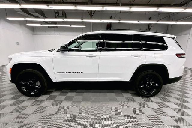 2023 Jeep Grand Cherokee L Limited 4x4-Pano Roof-Adaptive Cruise-Htd Seats