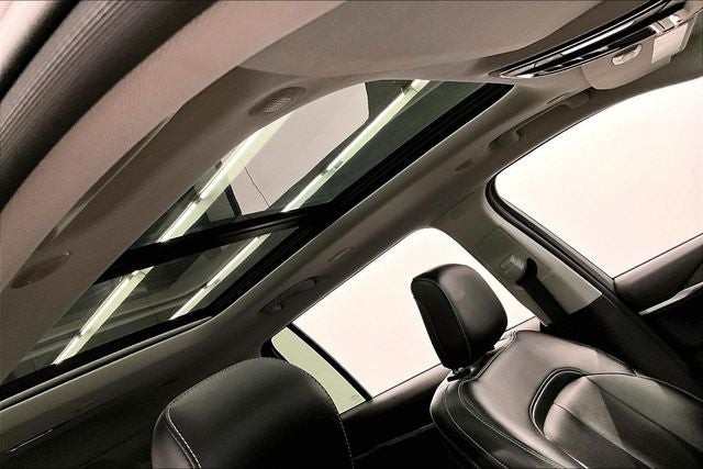 2023 Jeep Grand Cherokee L Limited 4x4-Pano Roof-Adaptive Cruise-Htd Seats
