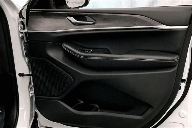 2023 Jeep Grand Cherokee L Limited 4x4-Pano Roof-Adaptive Cruise-Htd Seats