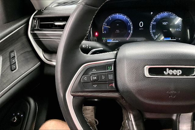 2023 Jeep Grand Cherokee L Limited 4x4-Pano Roof-Adaptive Cruise-Htd Seats