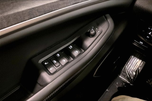 2023 Jeep Grand Cherokee L Limited 4X4-Heated Seats-Adaptive Cruise